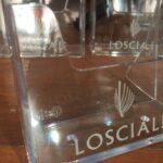Gadget - Studio IL - Porta Menù Lido Losciale